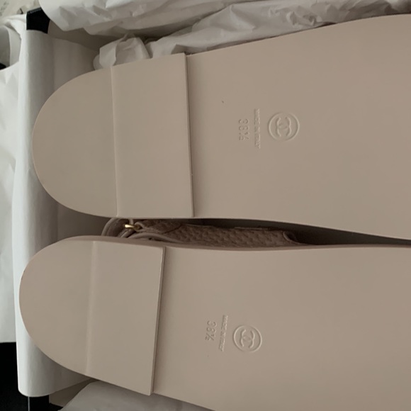 Chanel Dad Sandals Medallion Light Pink Calfskin Size 38.5 NWT - Picture 7 of 13